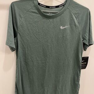 Nike womens Sage Green Short Sleeve Tee